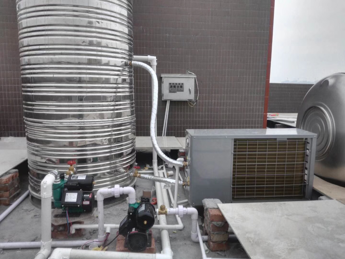懷詩玉內衣廠中央熱水系統(tǒng)